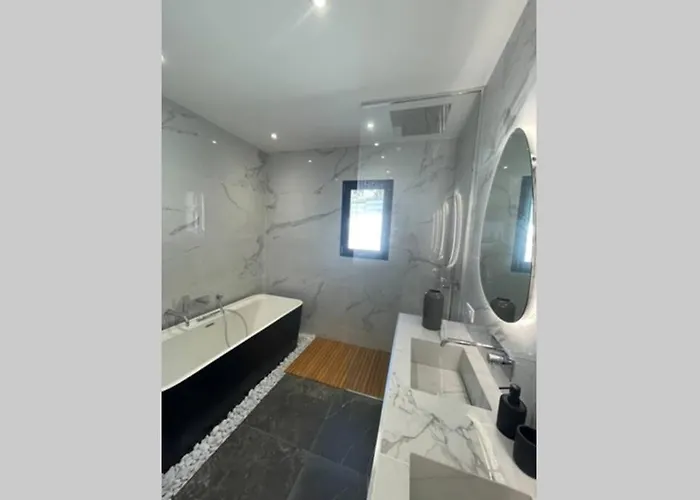 Moderne Avec Piscine - Porticcio * Grosseto-Prugna